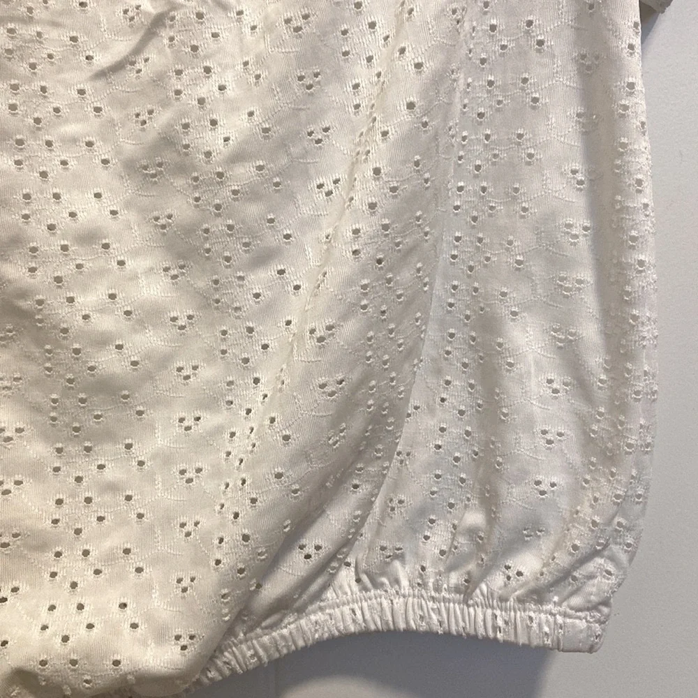 Off The Shoulder Perforated Blouse - Picture 5 of 6